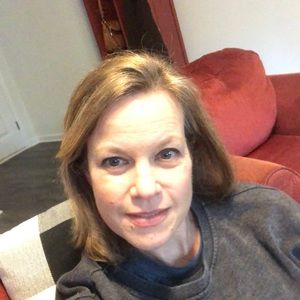 Meet your Posher, Leslie